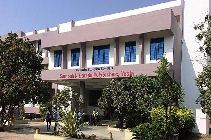 https://cache.careers360.mobi/media/colleges/social-media/media-gallery/11236/2021/1/2/Campus View Of Santosh N Darade Polytechnic Babhulgaon_Campus-View.jpg